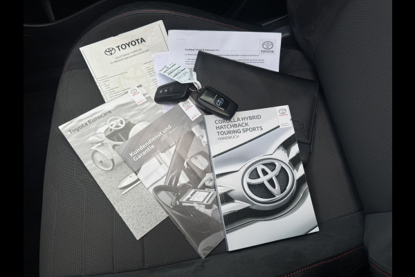 Toyota Corolla Touring Sports 2.0 Hybrid GR-Sport Plus Panorama dak 18" velgen Camera JBL Dodehoek detectie