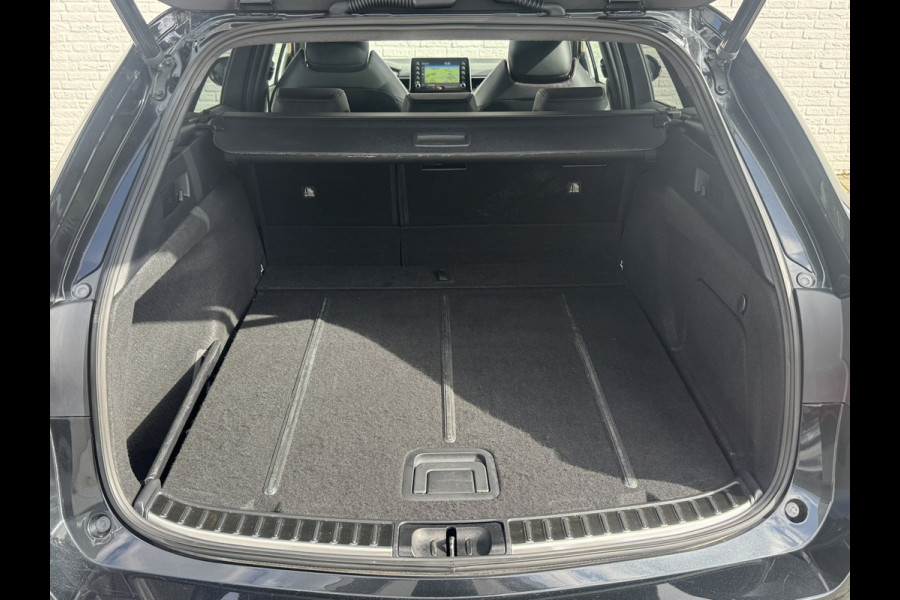 Toyota Corolla Touring Sports 2.0 Hybrid GR-Sport Plus Panorama dak 18" velgen Camera JBL Dodehoek detectie