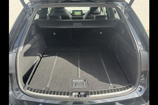 Toyota Corolla Touring Sports 2.0 Hybrid GR-Sport Plus Panorama dak 18" velgen Camera JBL Dodehoek detectie