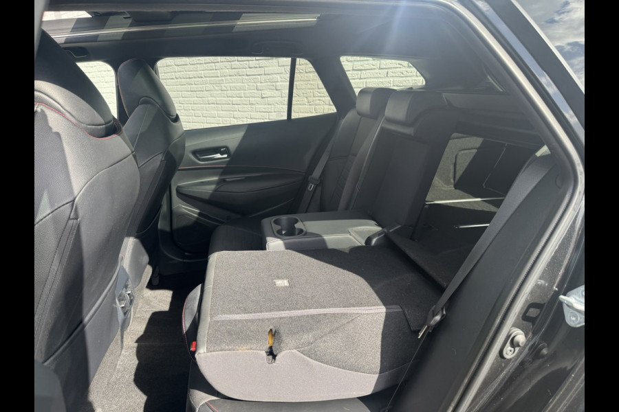 Toyota Corolla Touring Sports 2.0 Hybrid GR-Sport Plus Panorama dak 18" velgen Camera JBL Dodehoek detectie