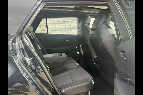 Toyota Corolla Touring Sports 2.0 Hybrid GR-Sport Plus Panorama dak 18" velgen Camera JBL Dodehoek detectie