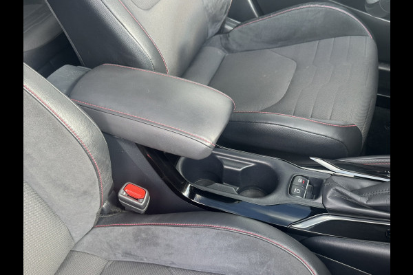 Toyota Corolla Touring Sports 2.0 Hybrid GR-Sport Plus Panorama dak 18" velgen Camera JBL Dodehoek detectie