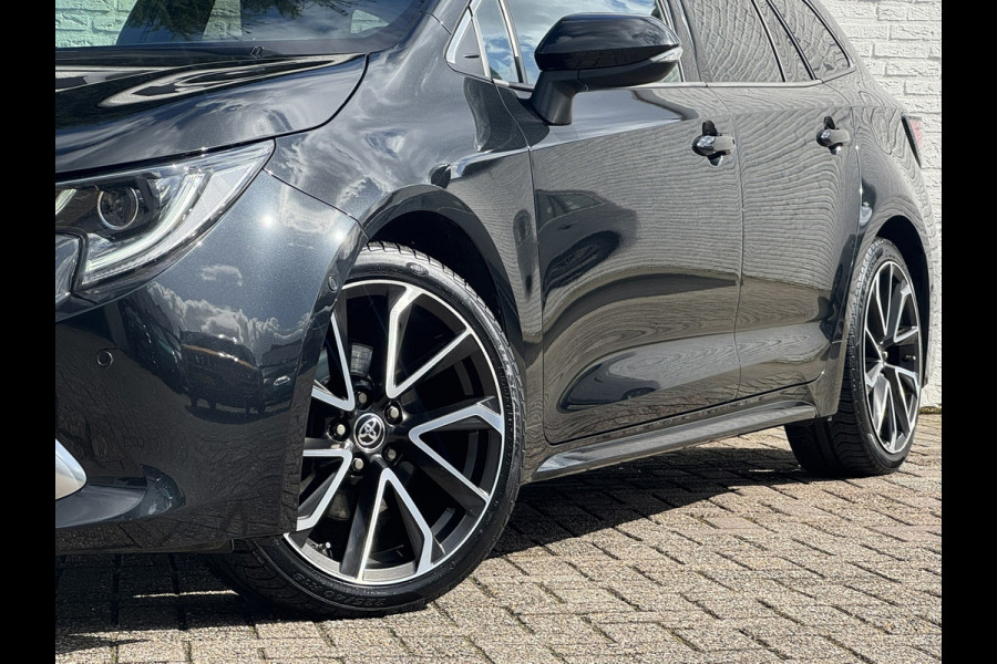 Toyota Corolla Touring Sports 2.0 Hybrid GR-Sport Plus Panorama dak 18" velgen Camera JBL Dodehoek detectie