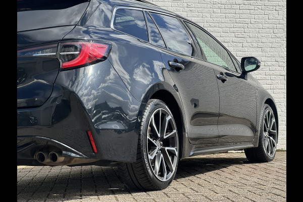 Toyota Corolla Touring Sports 2.0 Hybrid GR-Sport Plus Panorama dak 18" velgen Camera JBL Dodehoek detectie