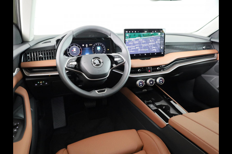 Škoda Superb First Edition Combi 1.5 TSI m-HEV 150pk DSG-7 | Panoramadak | Leder | Light & View |