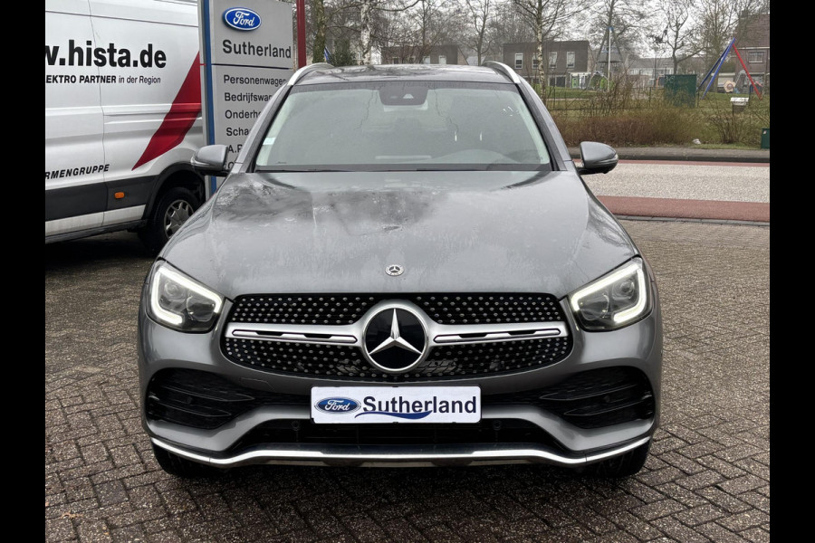 Mercedes-Benz GLC 300e 4MATIC AMG Line | Bellen voor bezichtiging | SCI | 320pk PHEV | Panormadak | Afneembare Trekhaak | Burmester Audio | Stoelverwarming |  Achteruitrijcamera