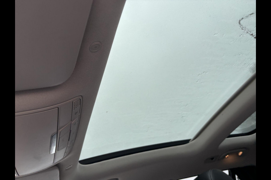 Mercedes-Benz GLC 300e 4MATIC AMG Line | Bellen voor bezichtiging | SCI | 320pk PHEV | Panormadak | Afneembare Trekhaak | Burmester Audio | Stoelverwarming |  Achteruitrijcamera