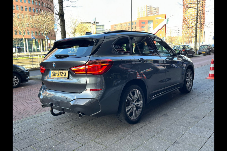 BMW X1 SDrive20i High Executive Leer Navi Camera Pano