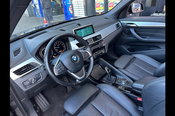 BMW X1 SDrive20i High Executive Leer Navi Camera Pano