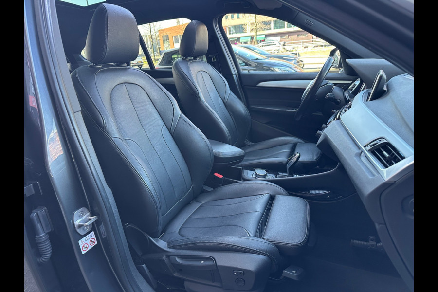 BMW X1 SDrive20i High Executive Leer Navi Camera Pano