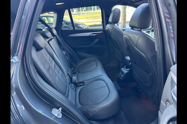 BMW X1 SDrive20i High Executive Leer Navi Camera Pano