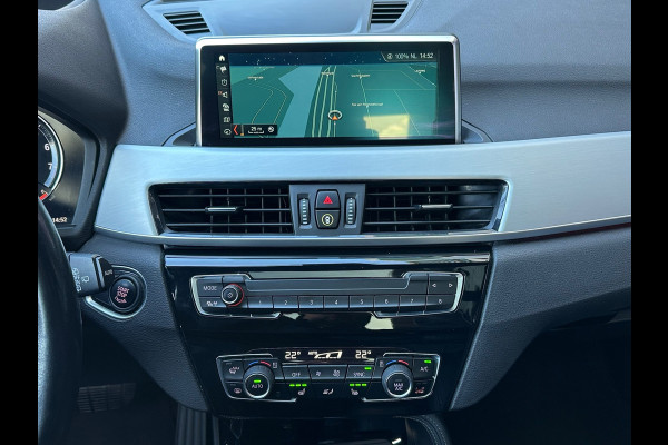 BMW X1 SDrive20i High Executive Leer Navi Camera Pano