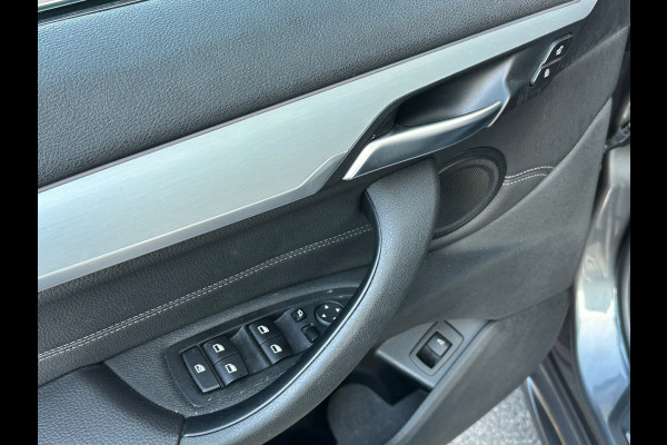 BMW X1 SDrive20i High Executive Leer Navi Camera Pano