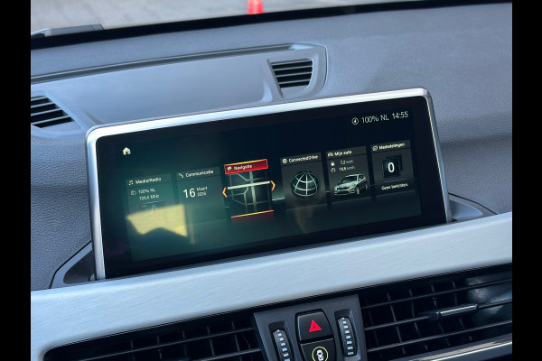 BMW X1 SDrive20i High Executive Leer Navi Camera Pano