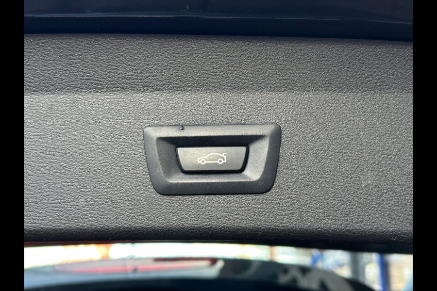 BMW X1 SDrive20i High Executive Leer Navi Camera Pano