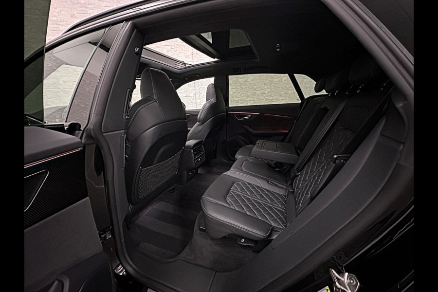 Audi Q8 60e 462PK Competition Plus | RS-Seats | Carbon | B&O | 360 Camera | ACC | Panorama | Nachtzicht | Valcona Leder | Trekhaak 3500kg | Head-Up | Luchtvering | Keyless-Entry |Tour-Pakket | Lane & Side assist | Bovag Garantie.