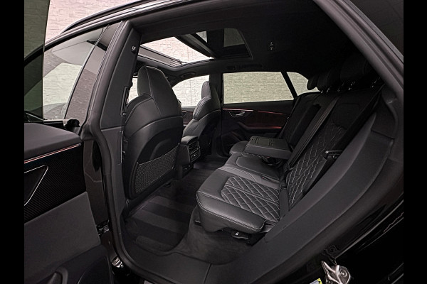 Audi Q8 60e 462PK Competition Plus | RS-Seats | Carbon | B&O | 360 Camera | ACC | Panorama | Nachtzicht | Valcona Leder | Trekhaak 3500kg | Head-Up | Luchtvering | Keyless-Entry |Tour-Pakket | Lane & Side assist | Bovag Garantie.