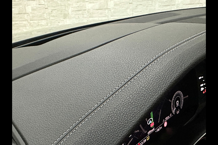 Audi Q8 60e 462PK Competition Plus | RS-Seats | Carbon | B&O | 360 Camera | ACC | Panorama | Nachtzicht | Valcona Leder | Trekhaak 3500kg | Head-Up | Luchtvering | Keyless-Entry |Tour-Pakket | Lane & Side assist | Bovag Garantie.