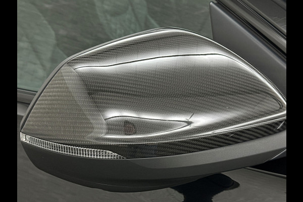 Audi Q8 60e 462PK Competition Plus | RS-Seats | Carbon | B&O | 360 Camera | ACC | Panorama | Nachtzicht | Valcona Leder | Trekhaak 3500kg | Head-Up | Luchtvering | Keyless-Entry |Tour-Pakket | Lane & Side assist | Bovag Garantie.