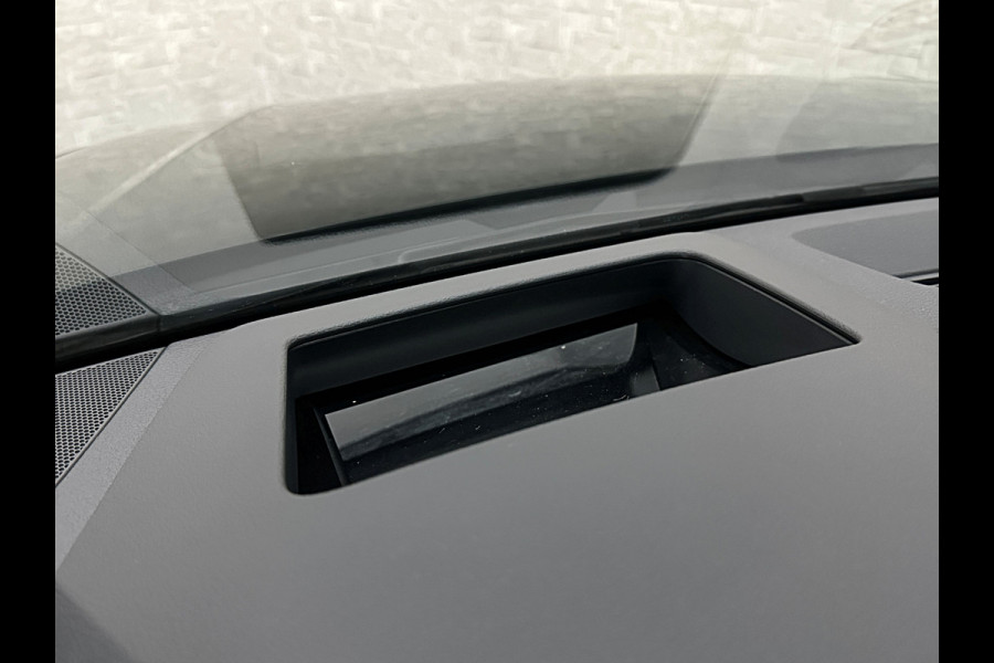 Audi Q8 60e 462PK Competition Plus | RS-Seats | Carbon | B&O | 360 Camera | ACC | Panorama | Nachtzicht | Valcona Leder | Trekhaak 3500kg | Head-Up | Luchtvering | Keyless-Entry |Tour-Pakket | Lane & Side assist | Bovag Garantie.