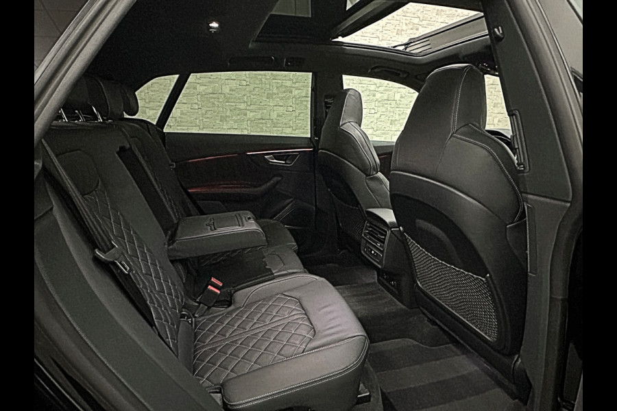 Audi Q8 60e 462PK Competition Plus | RS-Seats | Carbon | B&O | 360 Camera | ACC | Panorama | Nachtzicht | Valcona Leder | Trekhaak 3500kg | Head-Up | Luchtvering | Keyless-Entry |Tour-Pakket | Lane & Side assist | Bovag Garantie.
