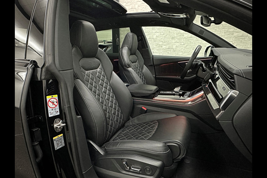 Audi Q8 60e 462PK Competition Plus | RS-Seats | Carbon | B&O | 360 Camera | ACC | Panorama | Nachtzicht | Valcona Leder | Trekhaak 3500kg | Head-Up | Luchtvering | Keyless-Entry |Tour-Pakket | Lane & Side assist | Bovag Garantie.