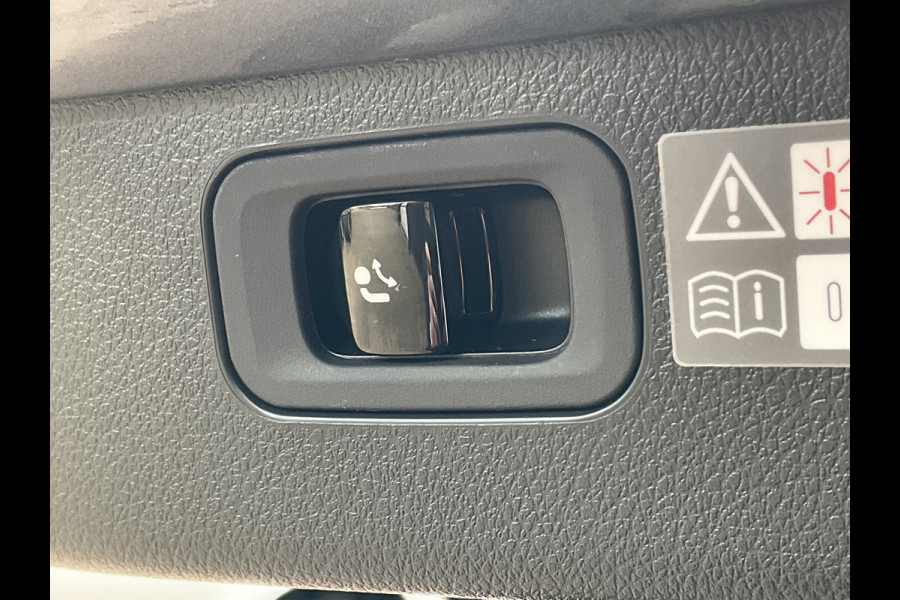 Mercedes-Benz C-Klasse Estate 180 AMG Line Pano Burmester Memory HUD Trekhaak Leer Verw+Ventilatie BOMVOL!