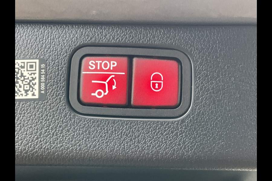 Mercedes-Benz C-Klasse Estate 180 AMG Line Pano Burmester Memory HUD Trekhaak Leer Verw+Ventilatie BOMVOL!