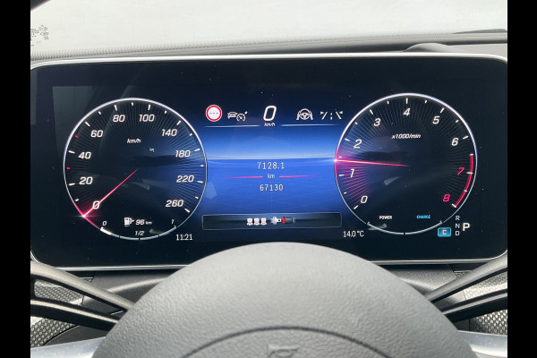Mercedes-Benz C-Klasse Estate 180 AMG Line Pano Burmester Memory HUD Trekhaak Leer Verw+Ventilatie BOMVOL!