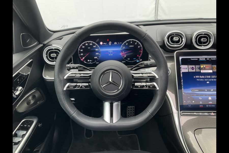 Mercedes-Benz C-Klasse Estate 180 AMG Line Pano Burmester Memory HUD Trekhaak Leer Verw+Ventilatie BOMVOL!