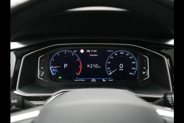 Volkswagen Taigo 1.0 TSI DSG Style 110pk Dealer O.H | Panodak | Camera | Adaptive Cruise | Alcantara Sportstoelen Verwarmd | IQ Light | IQ Drive | Keyless | Apple CarPlay | Navigatie | Virtual | DAB |