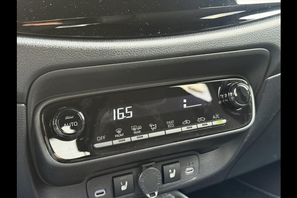 Toyota Aygo X 1.5 Hybrid Pulse Plus | Tarragon, Bi-Tone, Stoelverwarming, Climate control, Startknop, LED, 17 inch