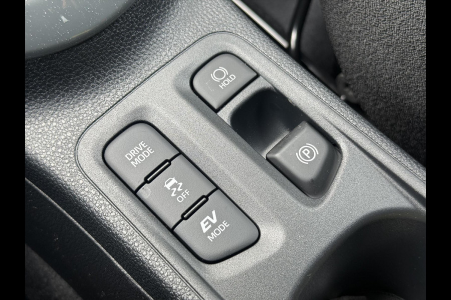 Toyota Aygo X 1.5 Hybrid Pulse Plus | Tarragon, Bi-Tone, Stoelverwarming, Climate control, Startknop, LED, 17 inch