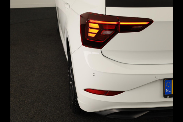 Volkswagen Polo 1.0 TSI Life Edition | Navigatie via App | Parkeersensoren | Achteruitrijcamera | Adaptieve cruise control | Stoelverwarming |