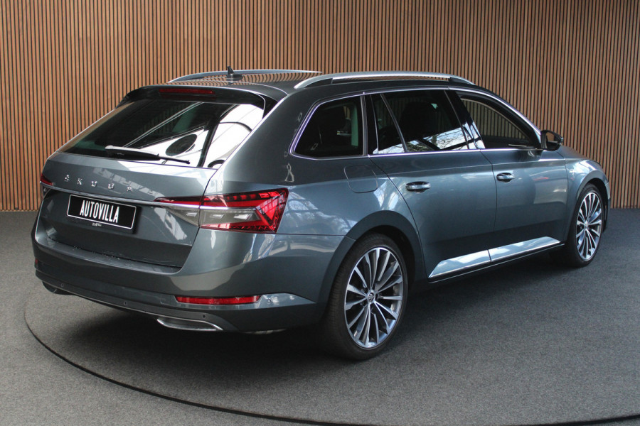 Škoda Superb Combi 2.0 TSI Laurin & Klement Navi Leer ACC Elektr. achterklep Stoelen elektr. met memory Elektr. trekhaak PDC 19" LM velgen BTW auto