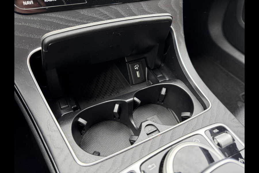 Mercedes-Benz C-Klasse Estate 200 Business Solution AMG | Apple Carplay | Leder | Multibeam | Camera | Dodehoeksensoren | Stoelverwarming