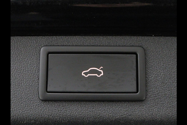 Škoda ENYAQ iV 80 | SOH 91% | Panoramadak | Trekhaak | Leder | Stoelverwarming | Camera | Sfeerverlichting | Navigatie | Carplay | Cruise control | Full LED | Keyless | Getint glas