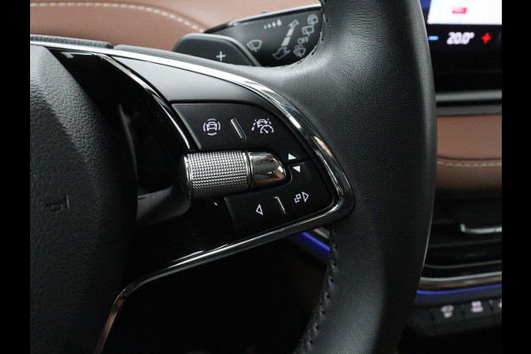Škoda ENYAQ iV 80 | SOH 91% | Panoramadak | Trekhaak | Leder | Stoelverwarming | Camera | Sfeerverlichting | Navigatie | Carplay | Cruise control | Full LED | Keyless | Getint glas