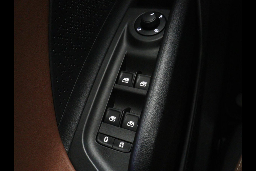 Škoda ENYAQ iV 80 | SOH 91% | Panoramadak | Trekhaak | Leder | Stoelverwarming | Camera | Sfeerverlichting | Navigatie | Carplay | Cruise control | Full LED | Keyless | Getint glas