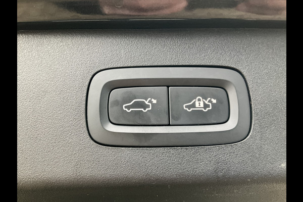 Lynk & Co 01 1.5 262pk Plug-in Carplay Adapt.Cruise Stoelverw Black