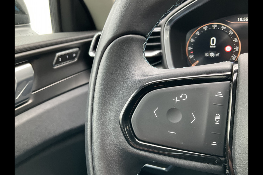 Lynk & Co 01 1.5 262pk Plug-in Carplay Adapt.Cruise Stoelverw Black