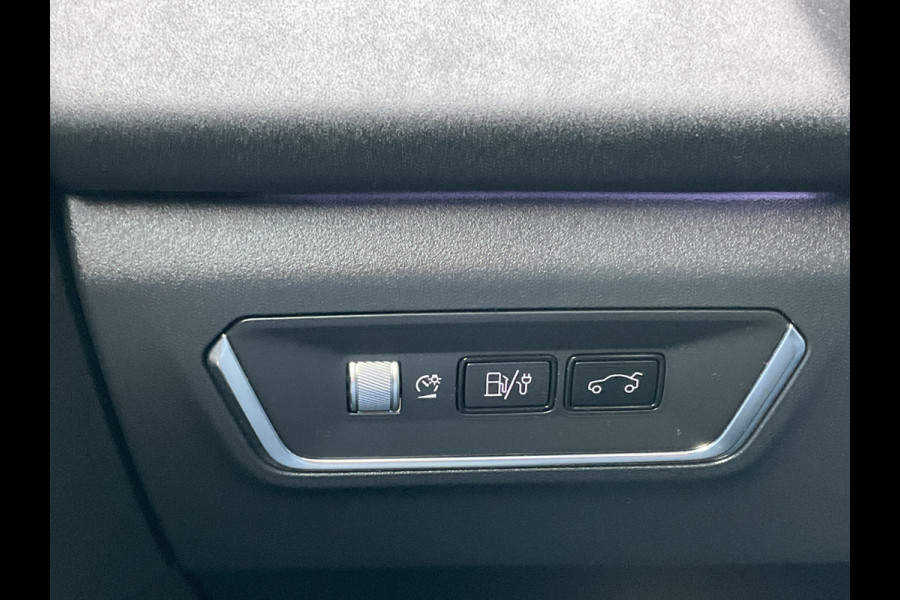 Lynk & Co 01 1.5 262pk Plug-in Carplay Adapt.Cruise Stoelverw Black