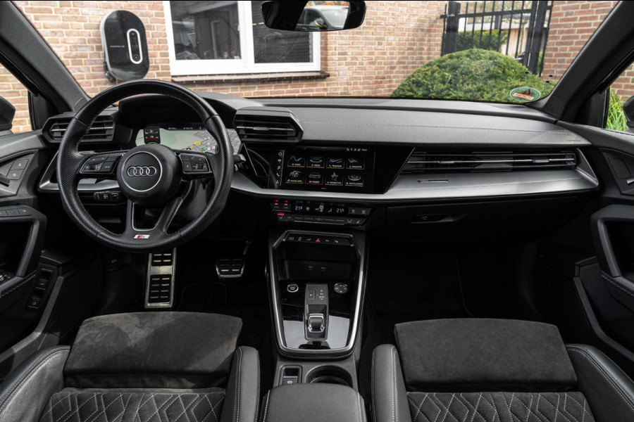 Audi A3 Sportback 40 TFSI e S Edition 204 PK S-Line ACC Ambiance Camera Keyless Elek.Klep 18''