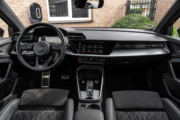 Audi A3 Sportback 40 TFSI e S Edition 204 PK S-Line ACC Ambiance Camera Keyless Elek.Klep 18''