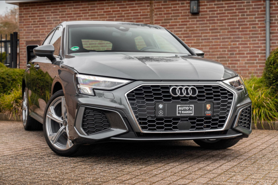 Audi A3 Sportback 40 TFSI e S Edition 204 PK S-Line ACC Ambiance Camera Keyless Elek.Klep 18''