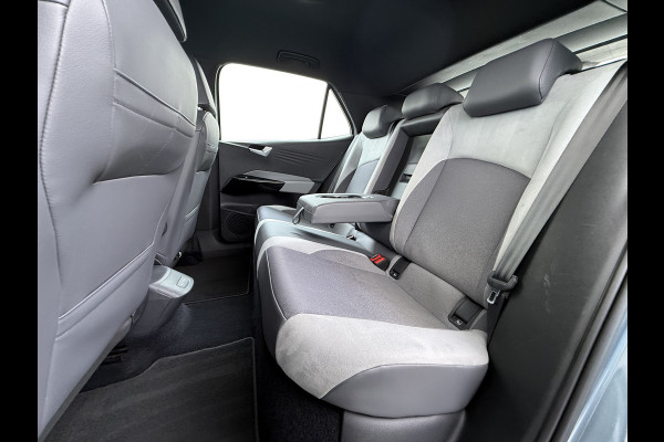 Volkswagen ID.3 Pro 62kWh SOH 91% Adaptive Cruise Navi-Pro Ecc Apple Carplay Android Auto Stoel+Stuurverwarming Led Pdc Lmv 18" Keyless start Rijstrooksensor Comfort Pakket Style Interieur Pakket Bluetooth Draadloze telefoonlader DAB 1e Eigenaar Origineel Nederlandse Auto