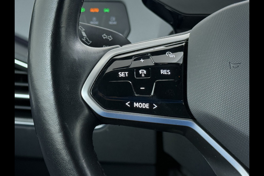 Volkswagen ID.3 Pro 62kWh SOH 91% Adaptive Cruise Navi-Pro Ecc Apple Carplay Android Auto Stoel+Stuurverwarming Led Pdc Lmv 18" Keyless start Rijstrooksensor Comfort Pakket Style Interieur Pakket Bluetooth Draadloze telefoonlader DAB 1e Eigenaar Origineel Nederlandse Auto