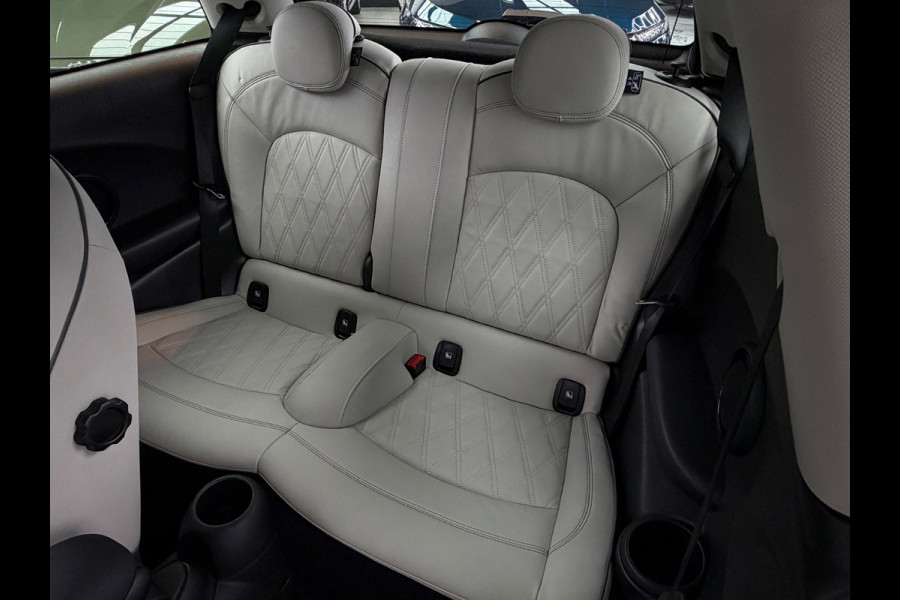 MINI Cooper 1.5 Camden CarPlay Camera