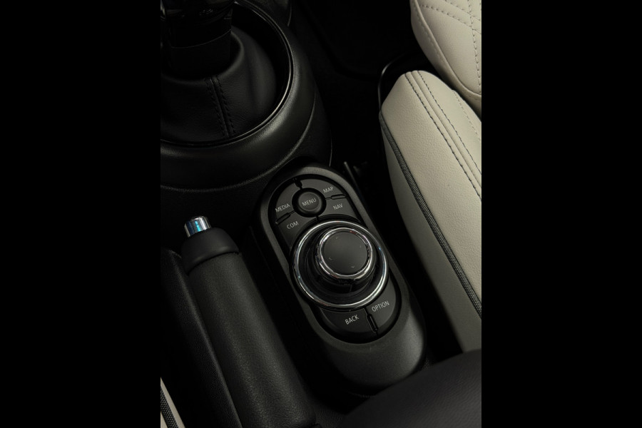 MINI Cooper 1.5 Camden CarPlay Camera