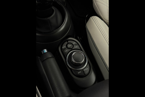 MINI Cooper 1.5 Camden CarPlay Camera